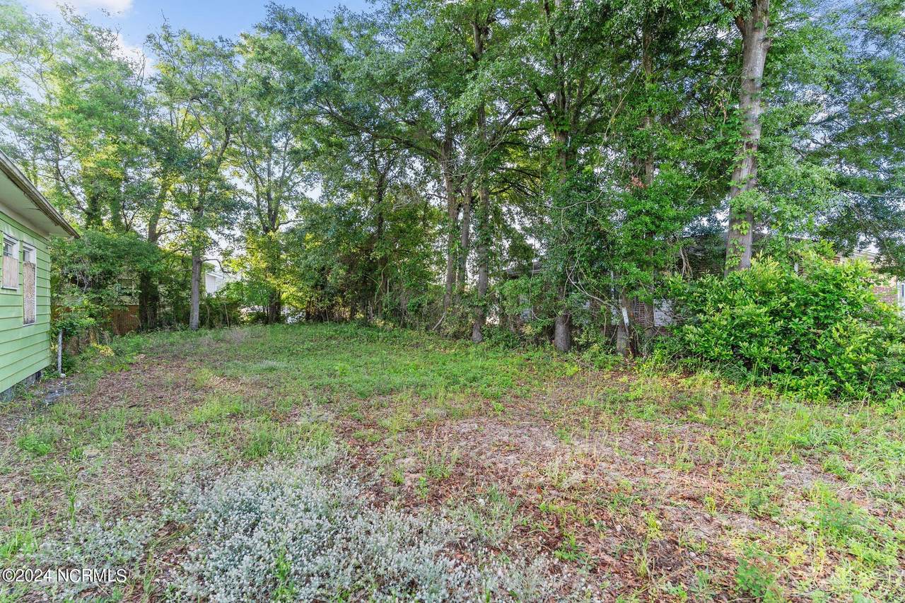 518 11th Street - Photo 1