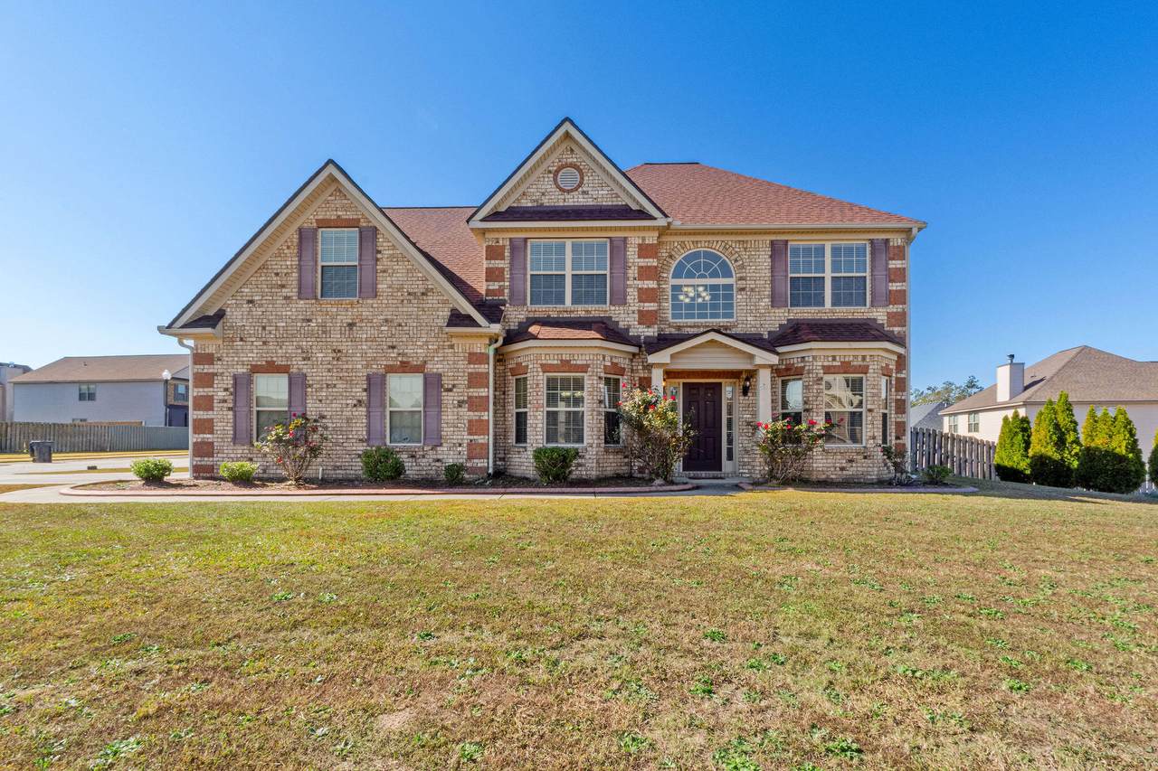 3201 Waverly Lane - Photo 1