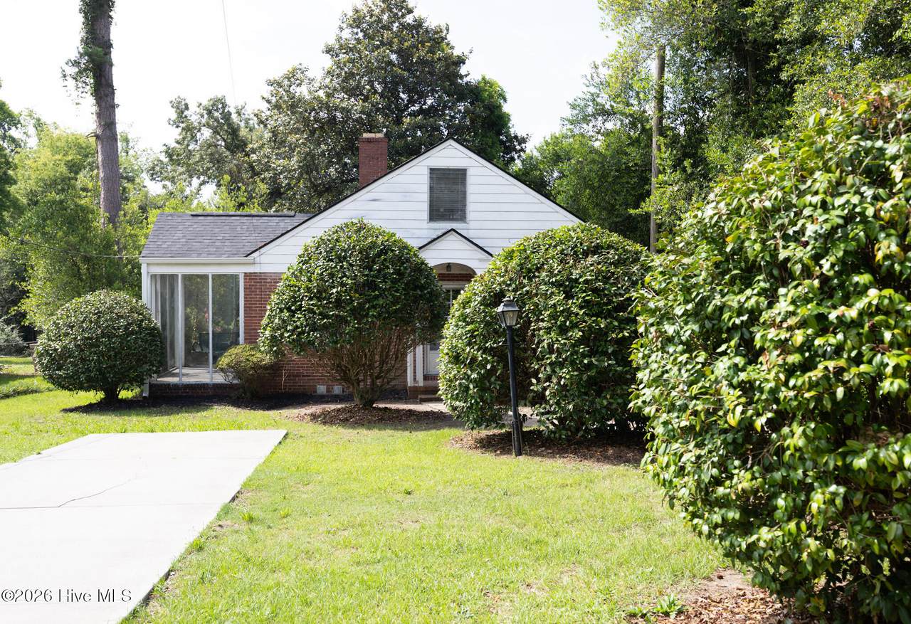 1762 Pinetree Road - Photo 1