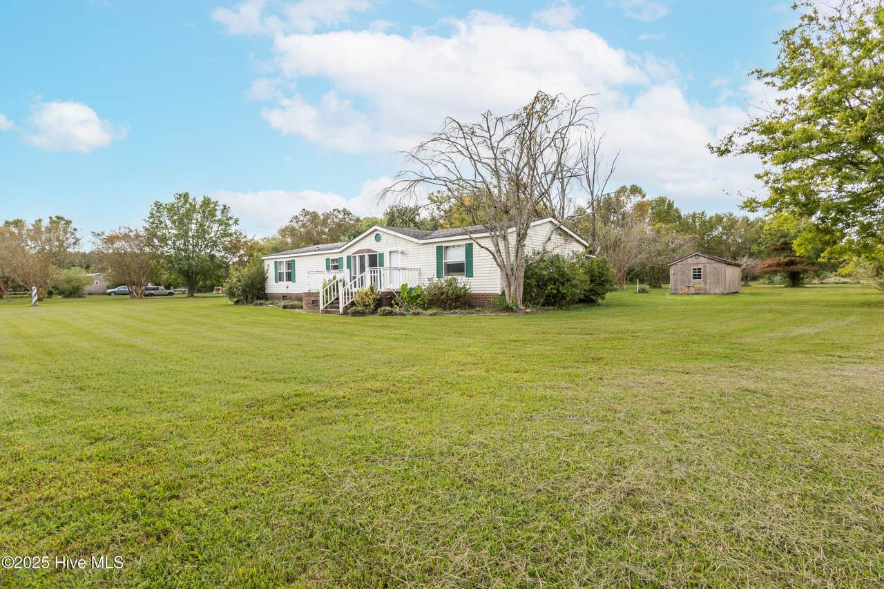 328 Middle Swamp Road - Photo 1