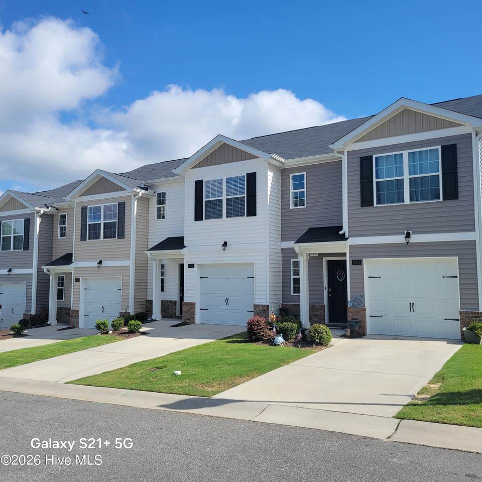 2709 Gracie Lane - Photo 1
