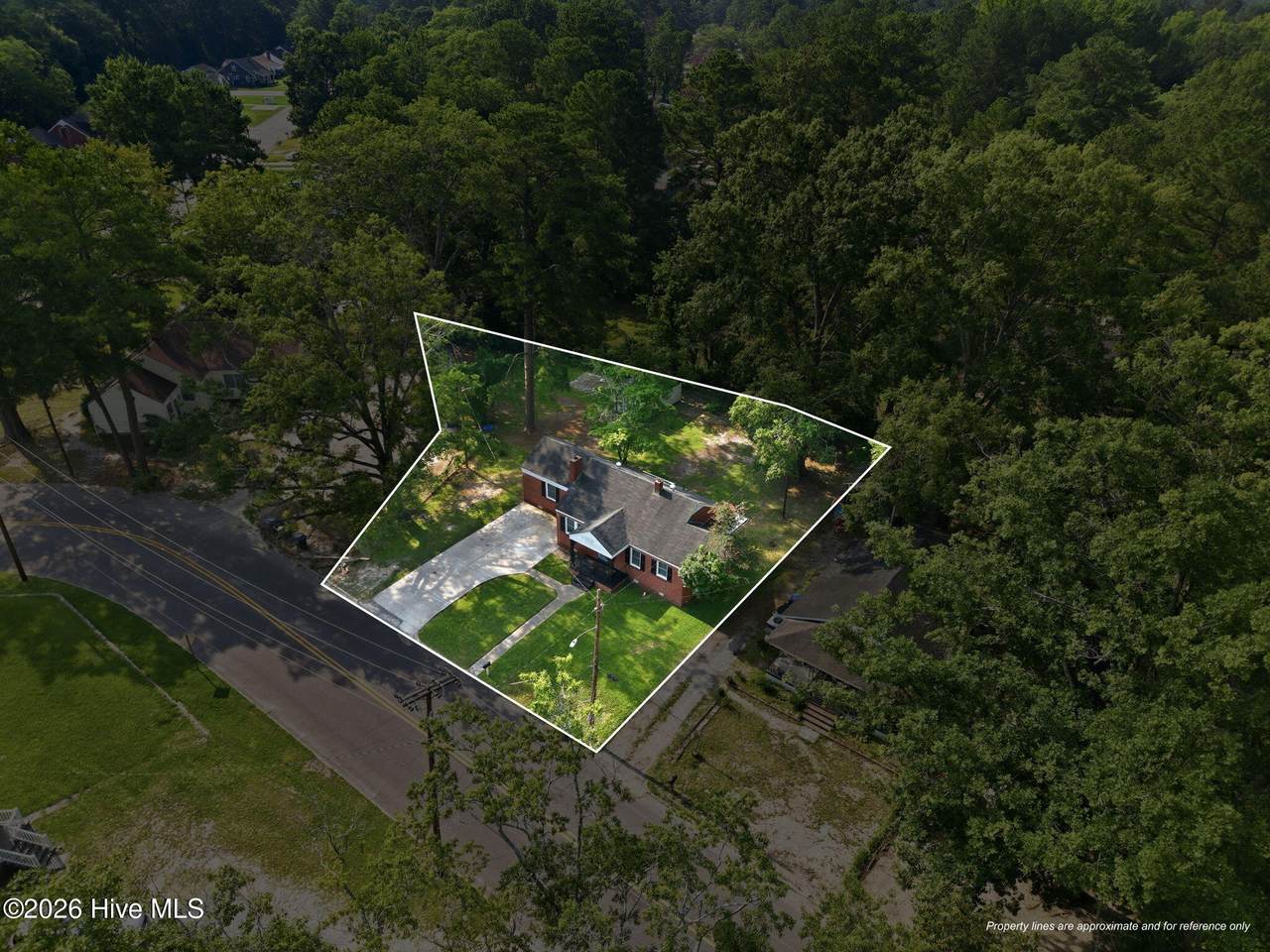 937 Redgate Avenue - Photo 1