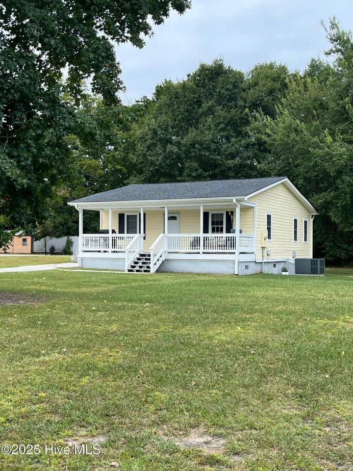 141 Hargrove Drive - Photo 1