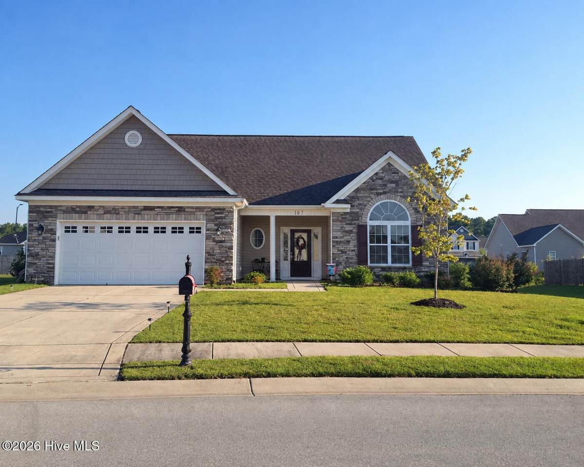 107 Willoughby Lane - Photo 1