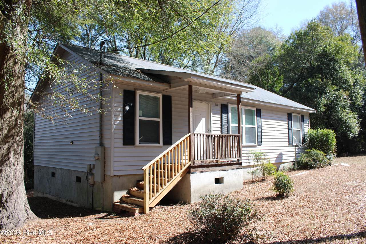 136 Highland Drive - Photo 1