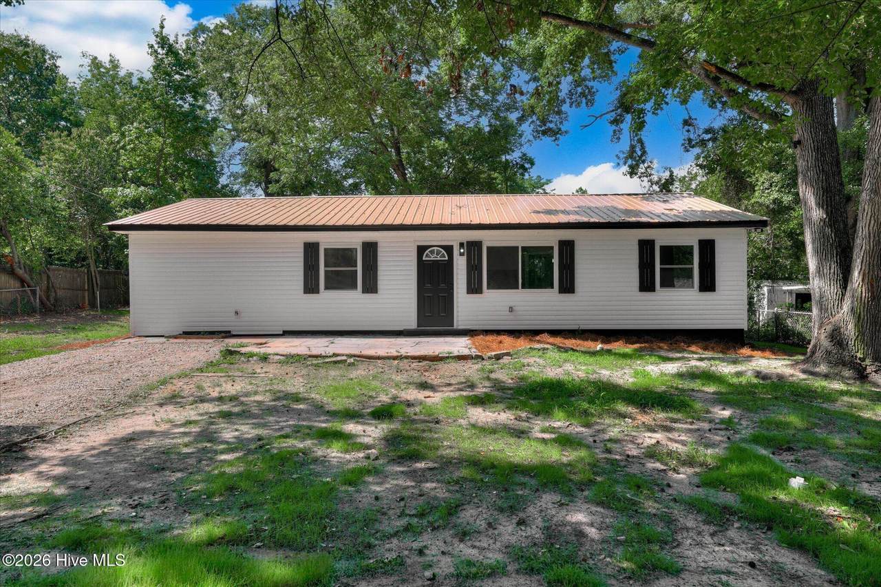 1704 Susan Circle - Photo 1