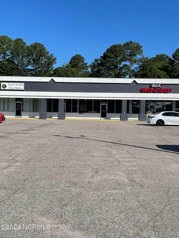 4000 Ward Boulevard - Photo 1