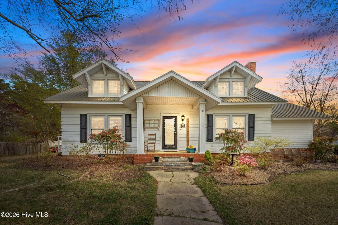 302 Green Street - Photo 1