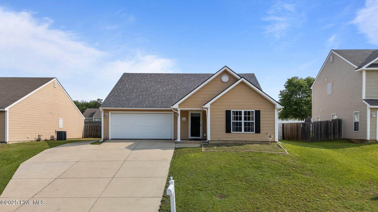 6920 Moss Creek Way - Photo 1