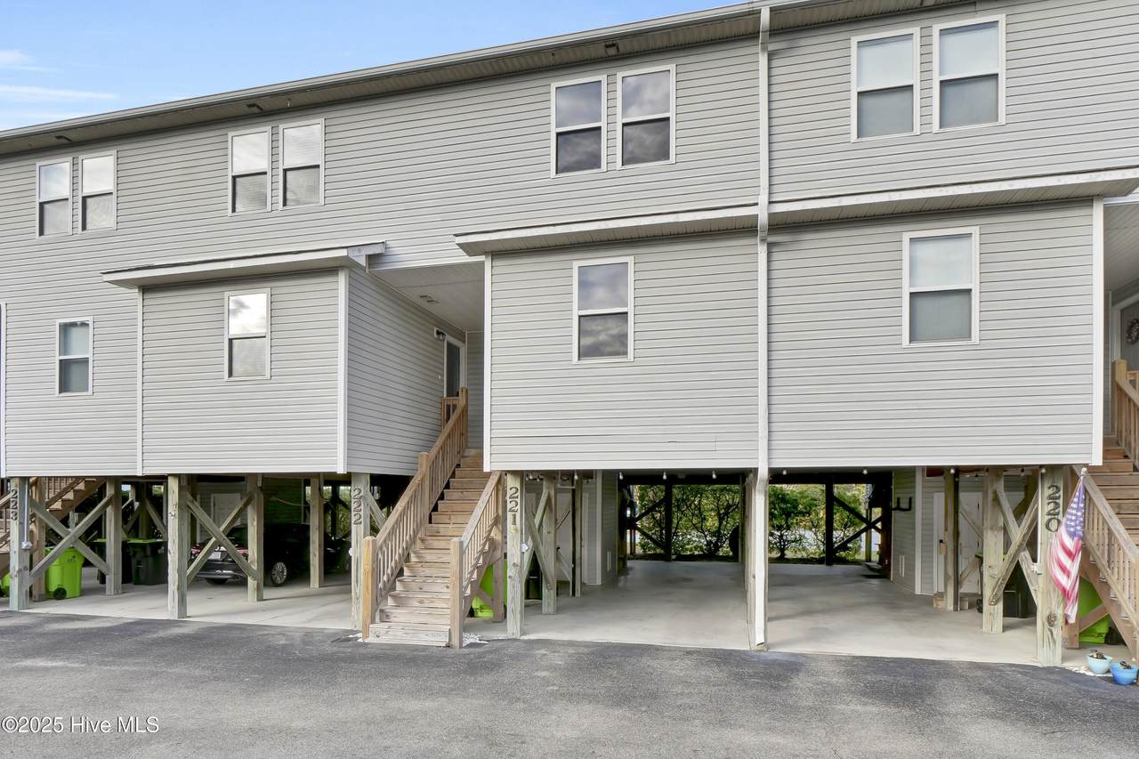 221 Lazy Day Drive - Photo 1