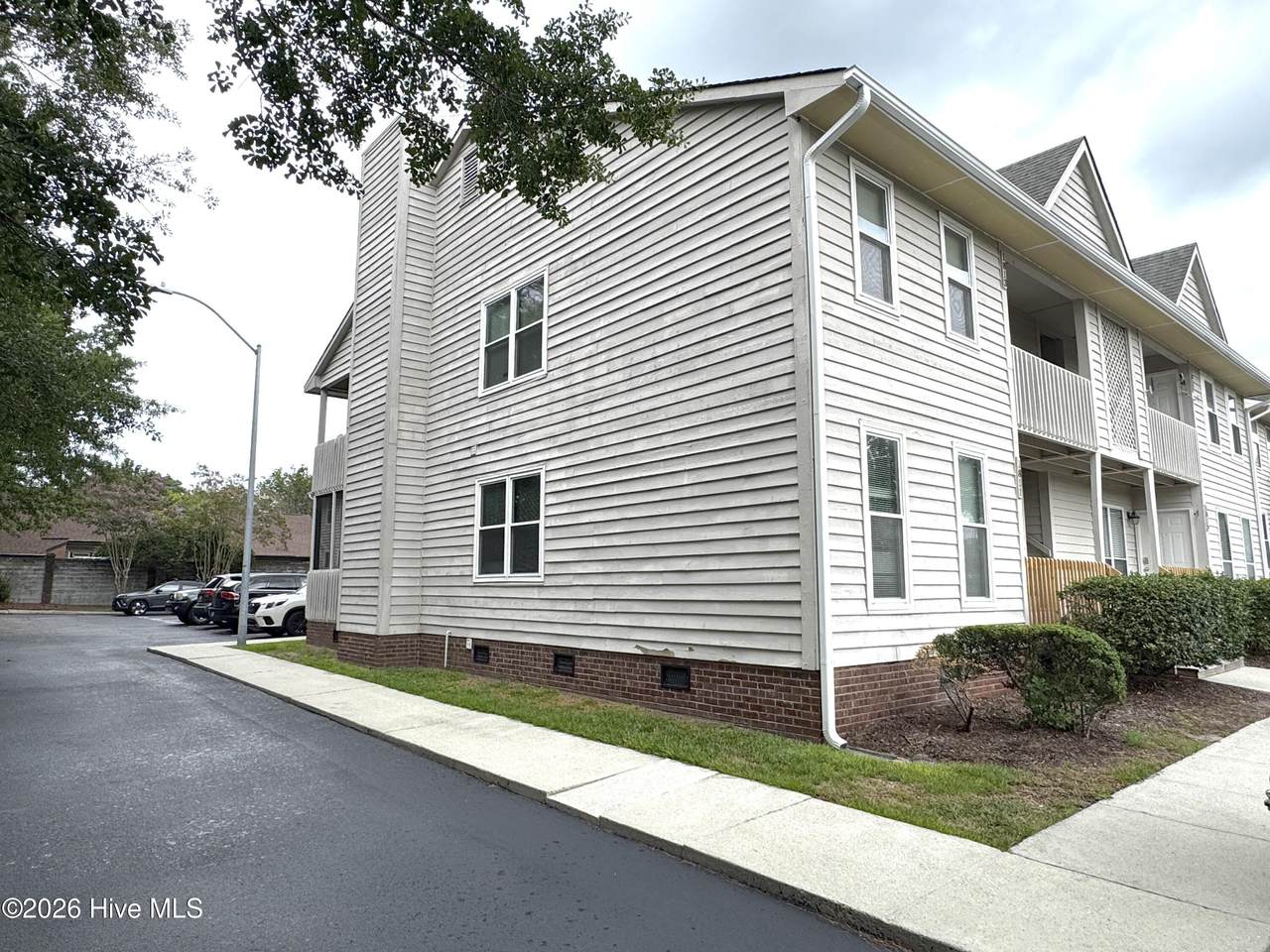 1811 Savannah Court - Photo 1