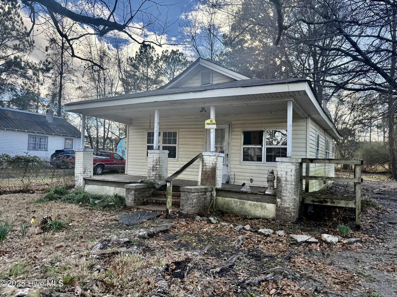 505 Smith Street - Photo 1