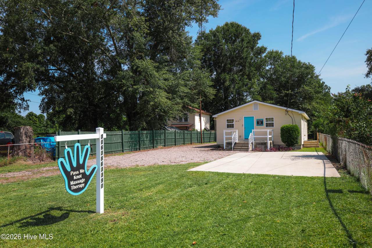 2010 Olive Road - Photo 1