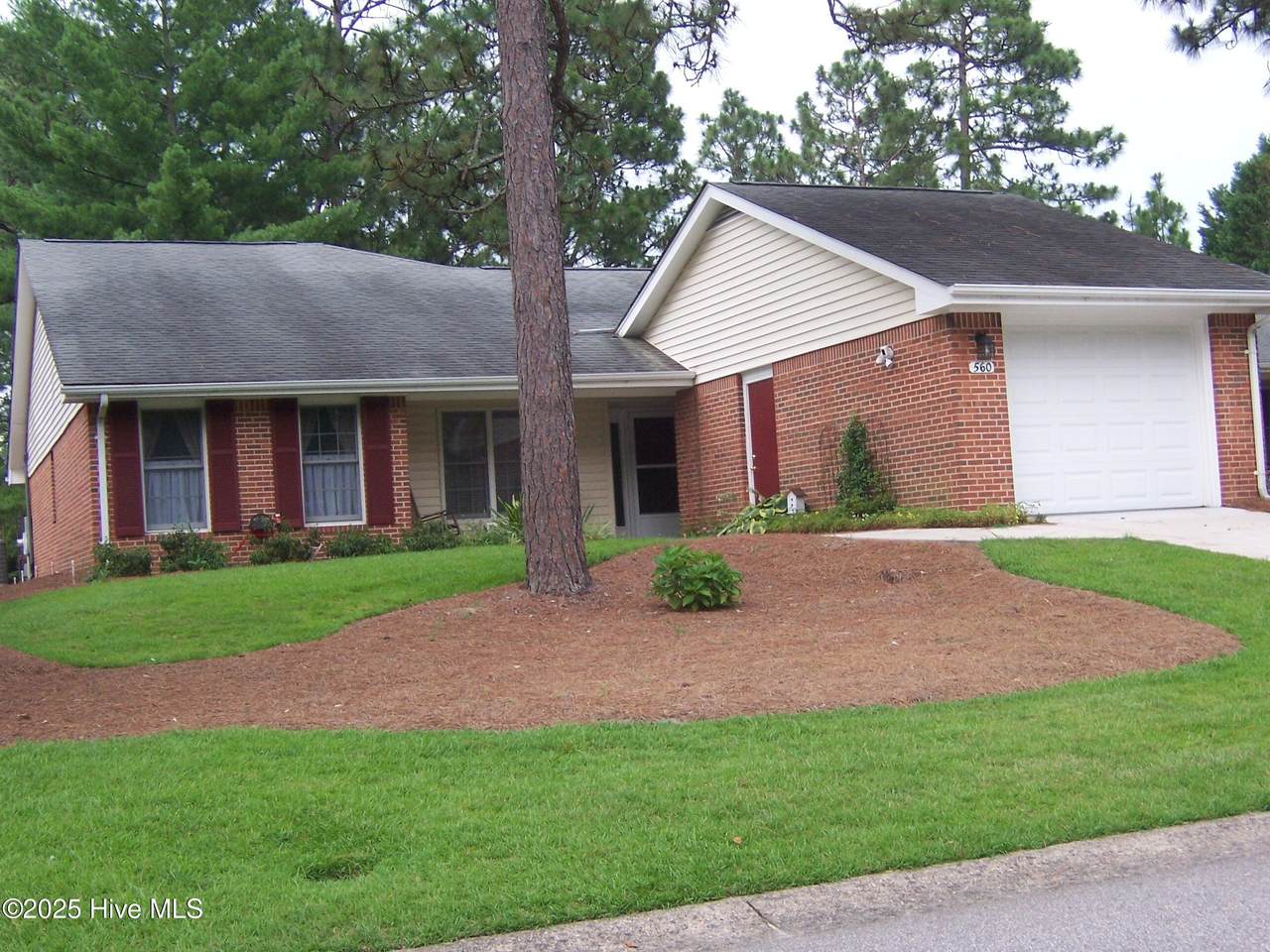 560 Pinehurst Trace Drive - Photo 1