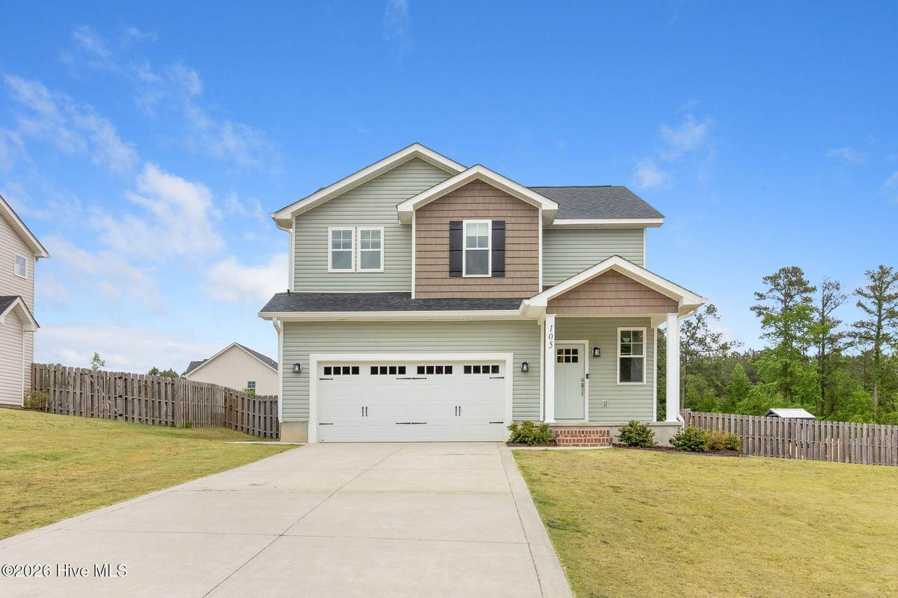 105 Woodford Lane - Photo 1