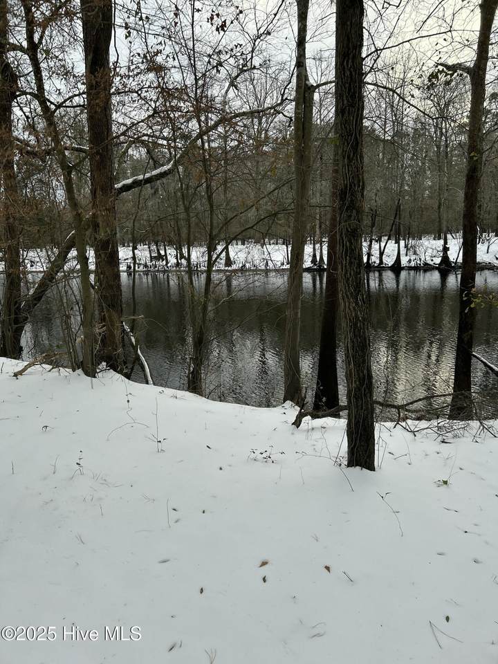 18 Riverview Drive - Photo 1