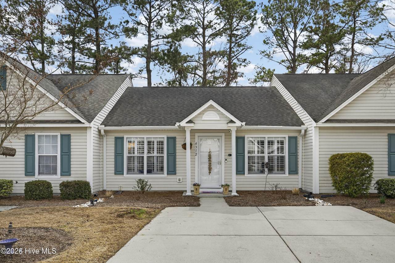 4312 Jasmine Cove Way - Photo 1