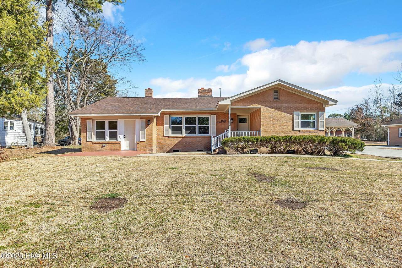 508 Wright Street - Photo 1