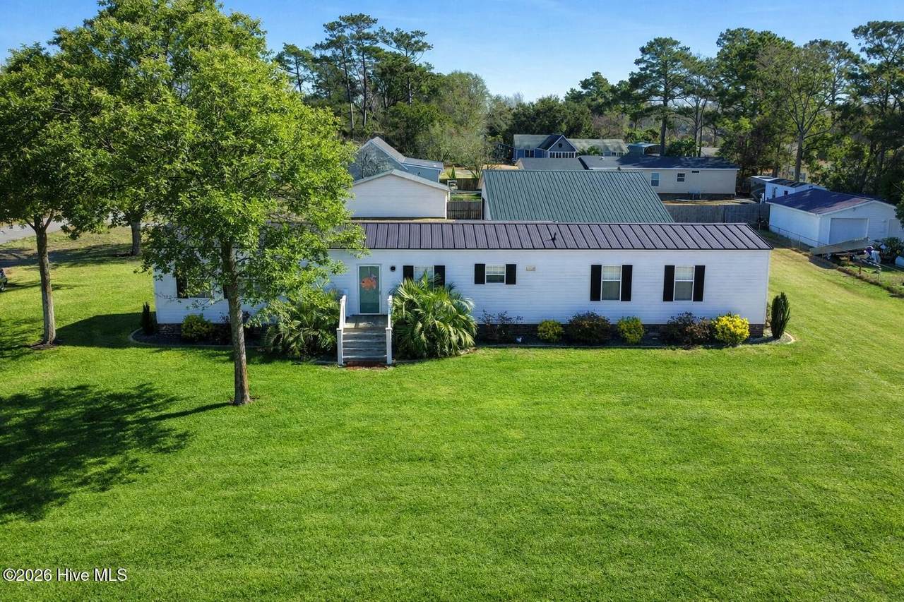 201 Live Oak Drive - Photo 1
