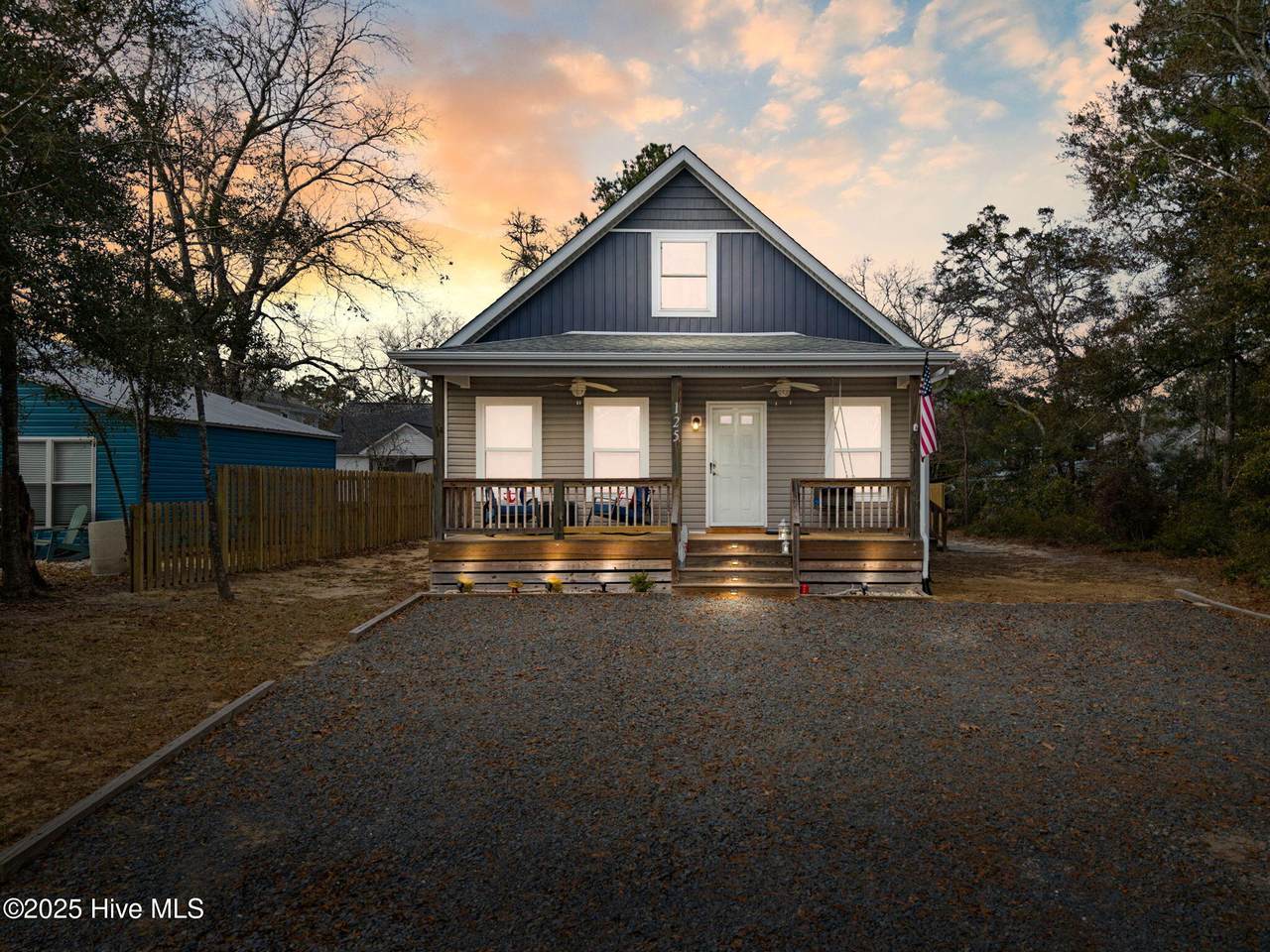 125 15th Street - Photo 1