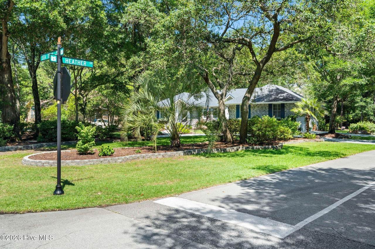 https://bt-photos.global.ssl.fastly.net/ncreg/1280_boomver_1_da02b03f249b0381f857612cc21438a2-2.jpg