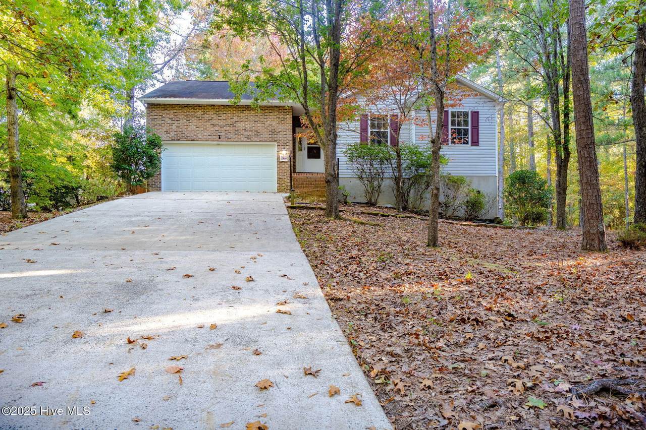 309 Buggy Drive - Photo 1