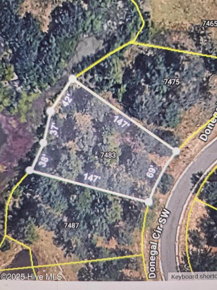 7483 Donegal Circle - Photo 1