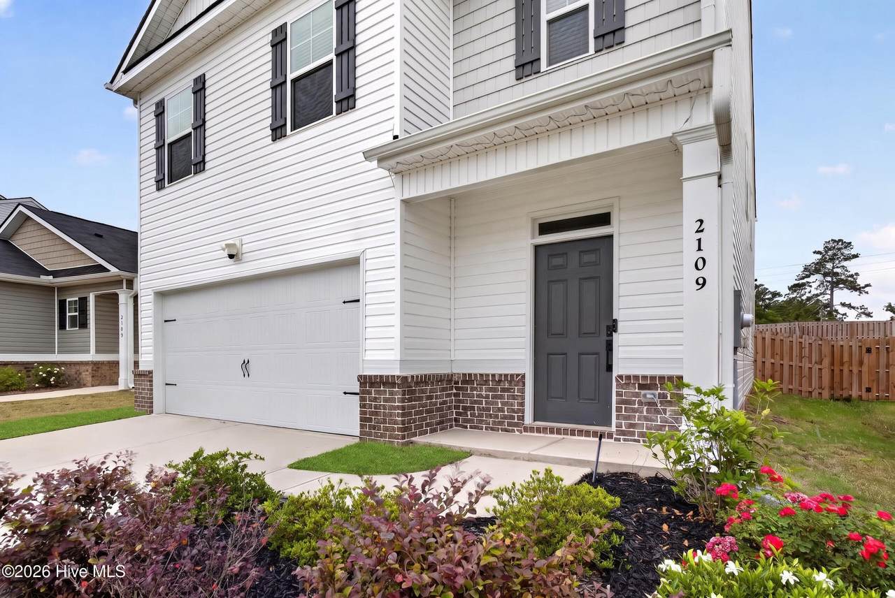 2109 Saltwater Bend - Photo 1