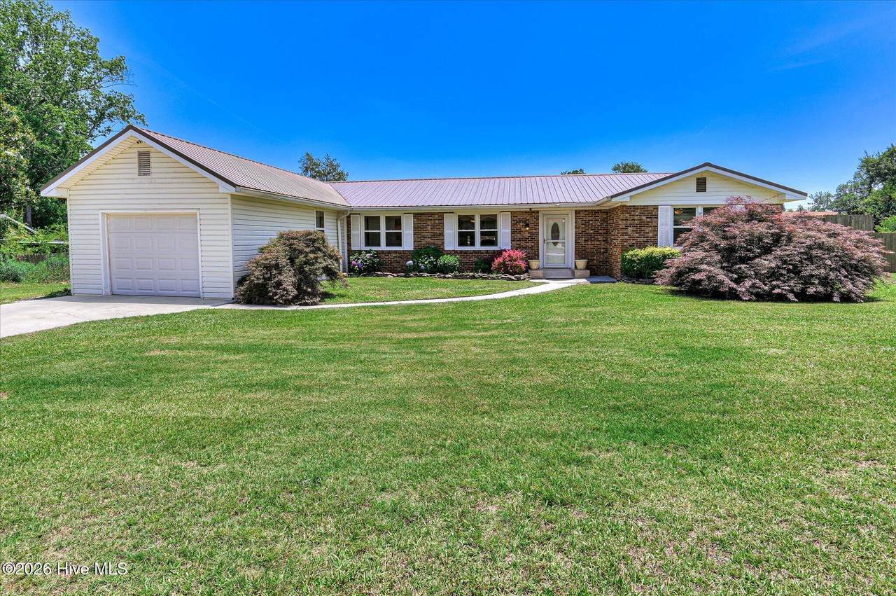 3306 Sandpiper Lane - Photo 1