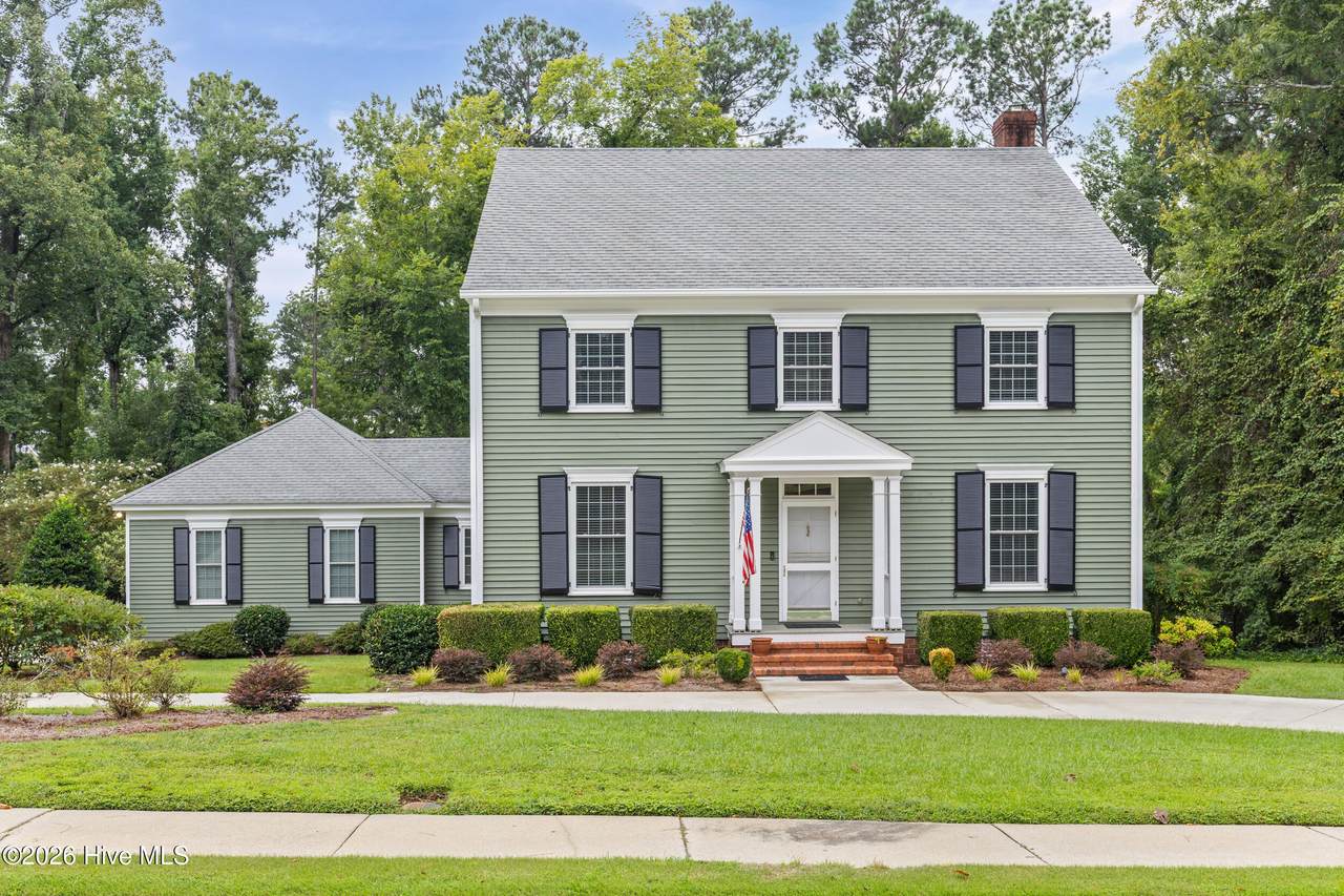724 Jones Creek - Photo 1