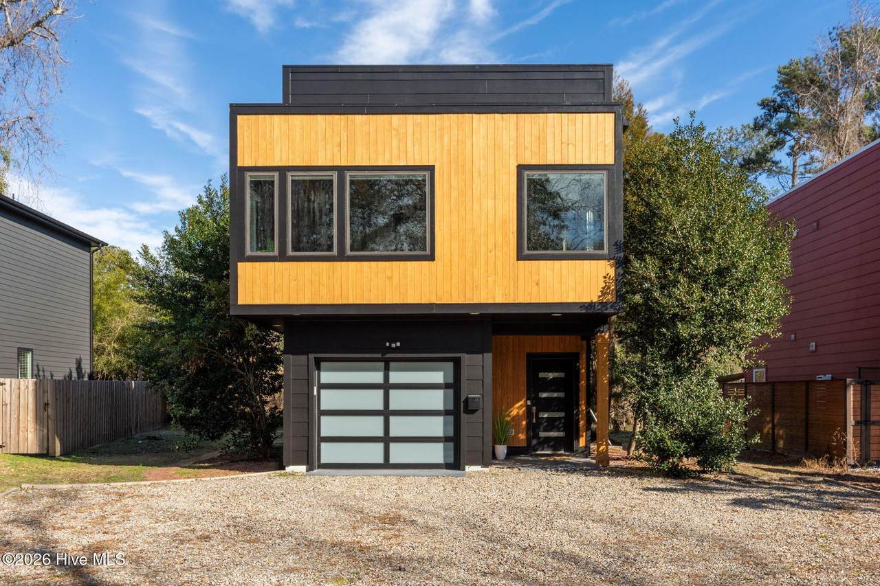 23 29th Street - Photo 1