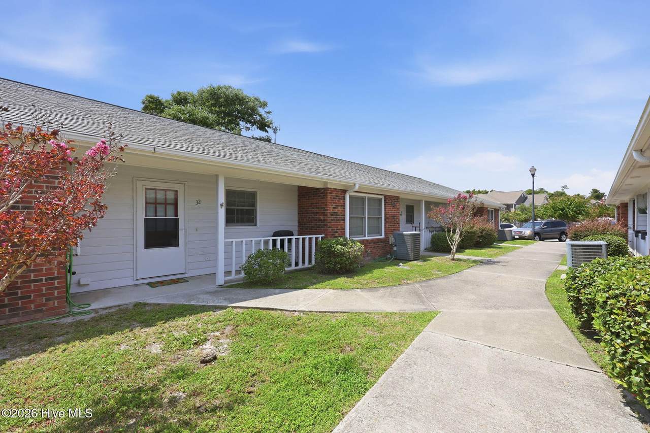 3905 Guardian Avenue - Photo 1