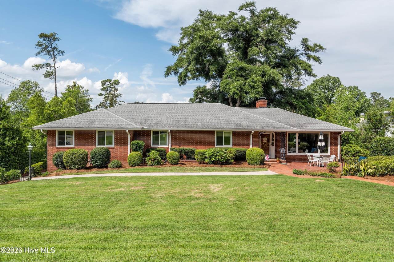 2223 Glendale Road - Photo 1