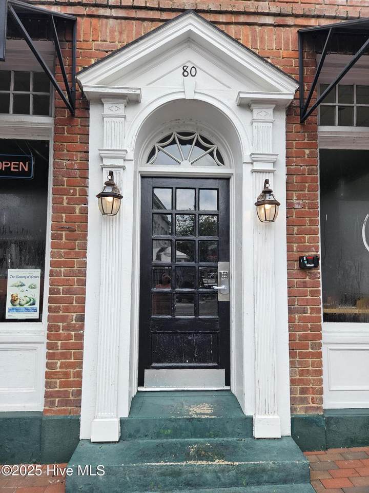 80 Market Square - Photo 1