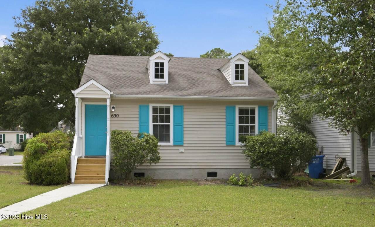 630 Varsity Drive - Photo 1