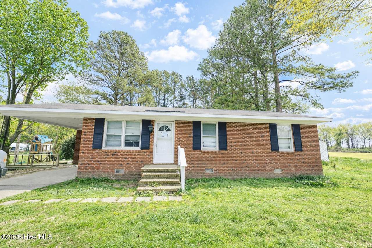 209 Greenacres Road - Photo 1