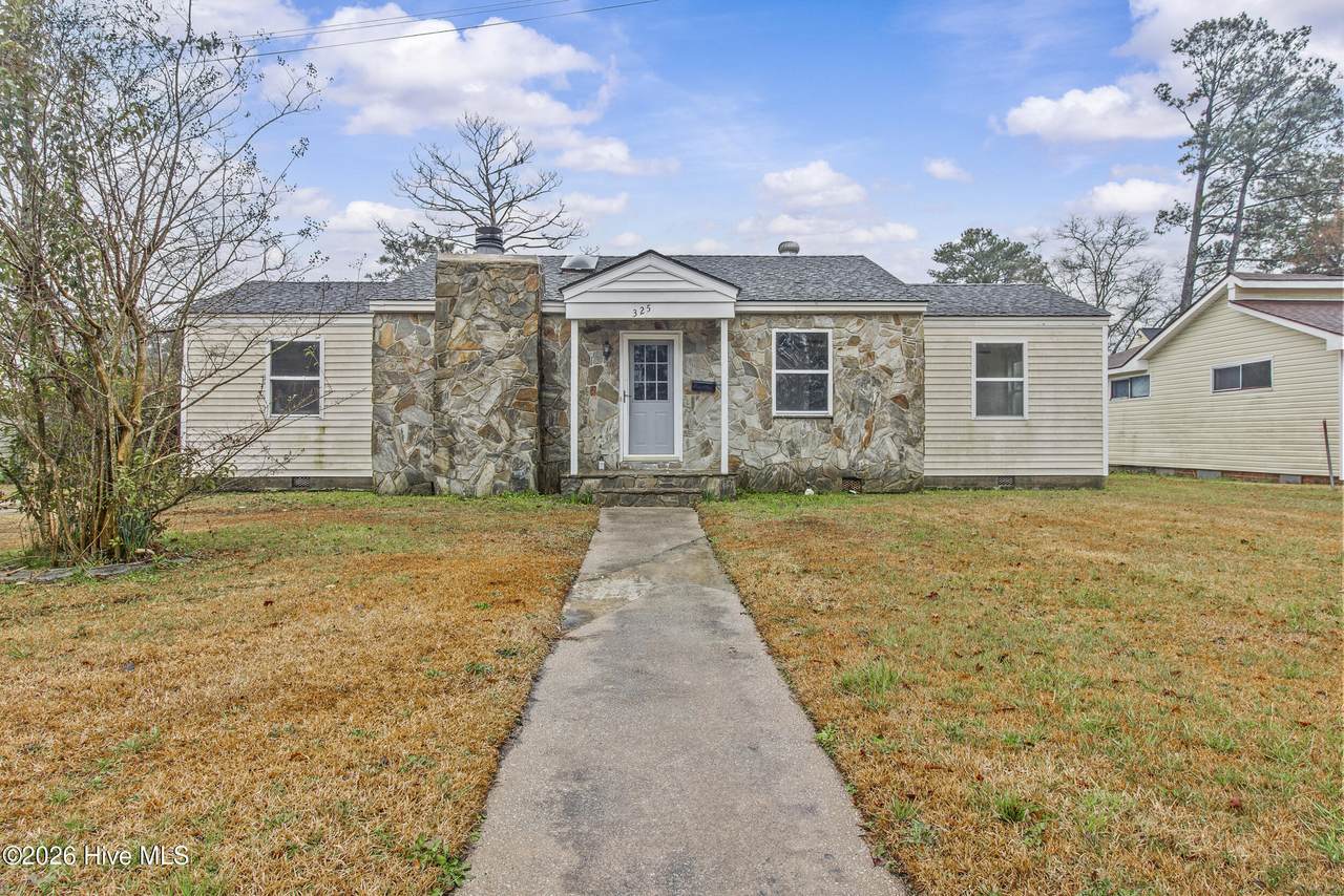 325 Miller Boulevard - Photo 1
