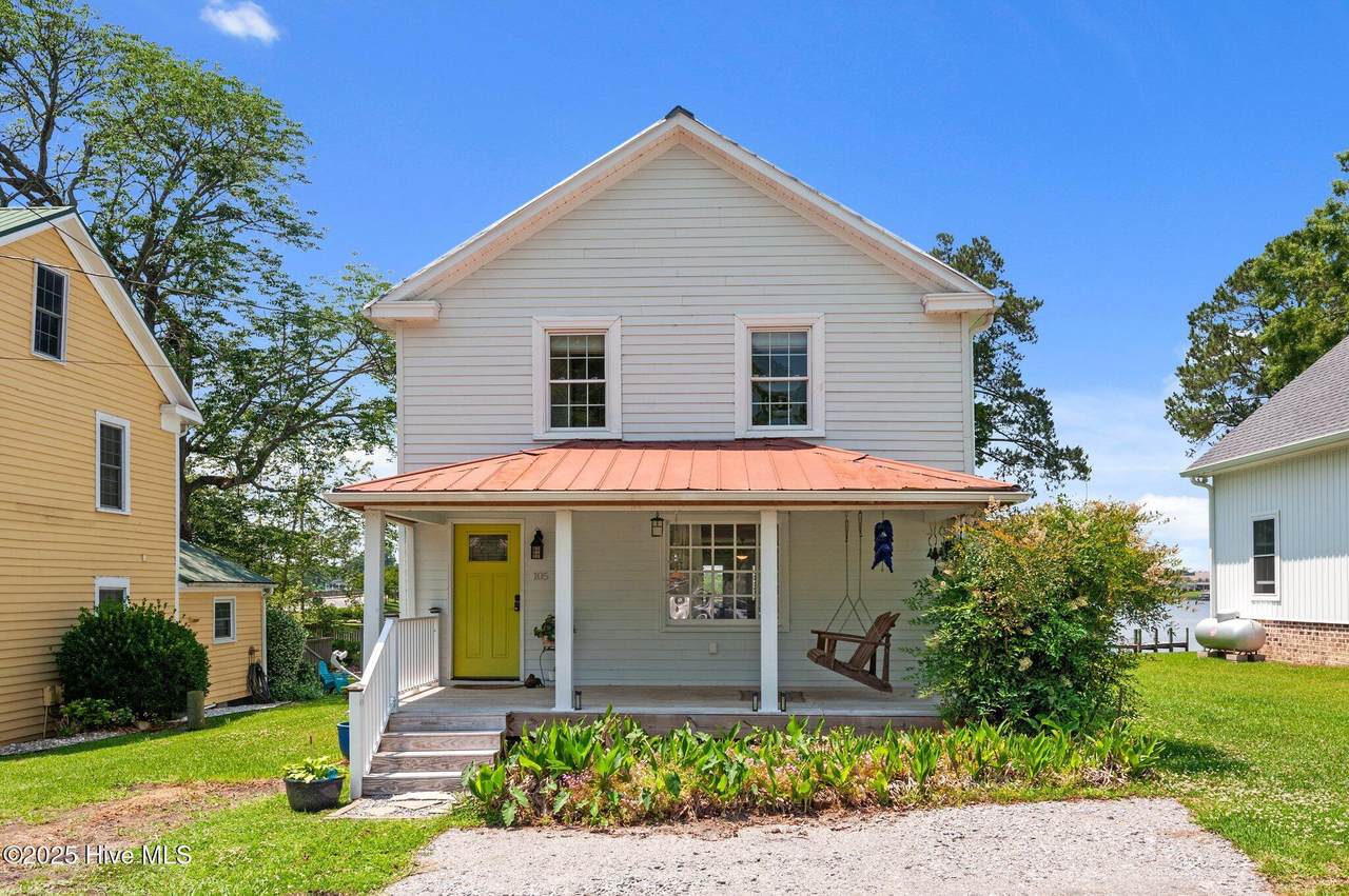 105 Main Street - Photo 1