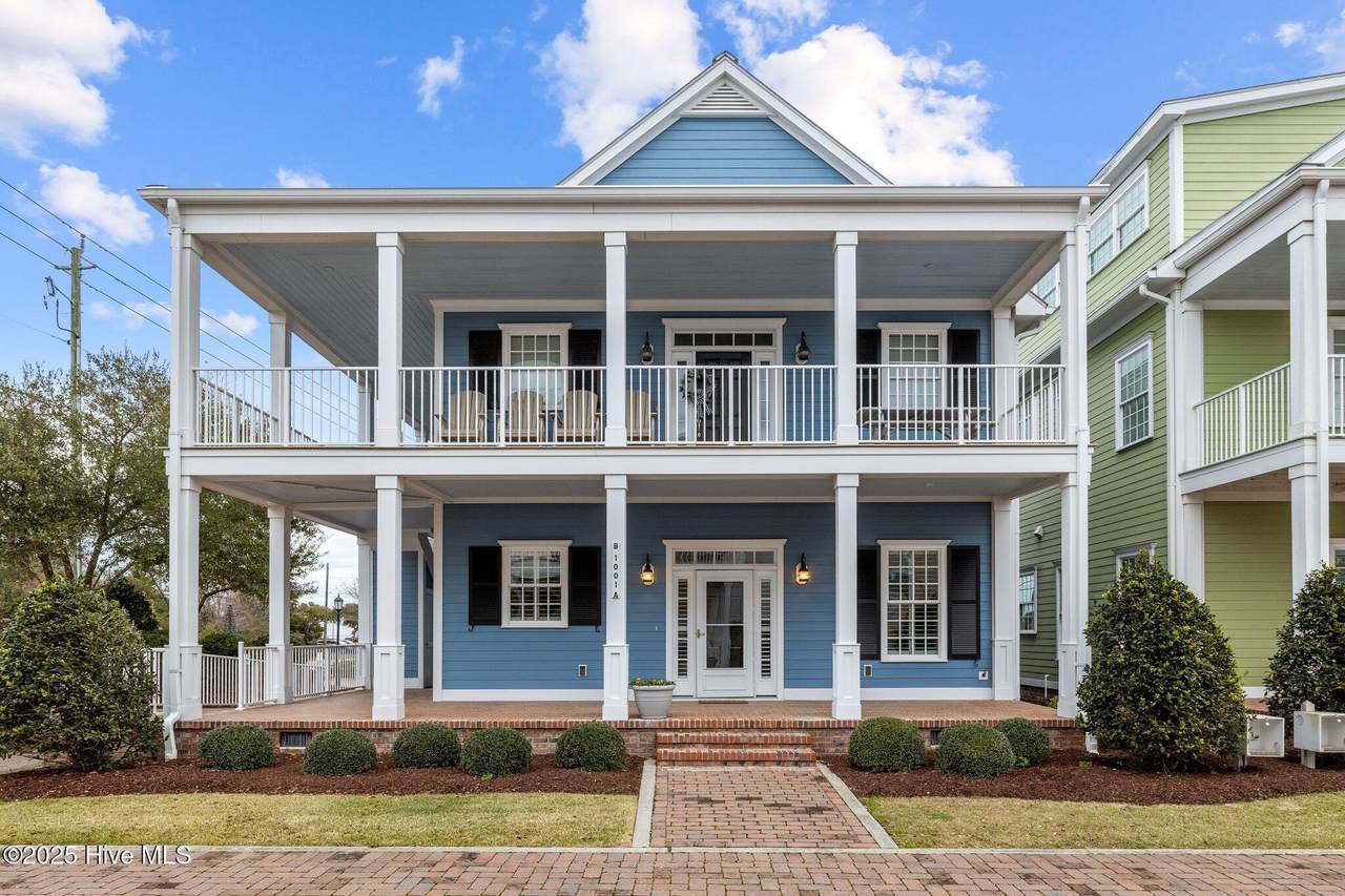 1001 Village Lane - Photo 1