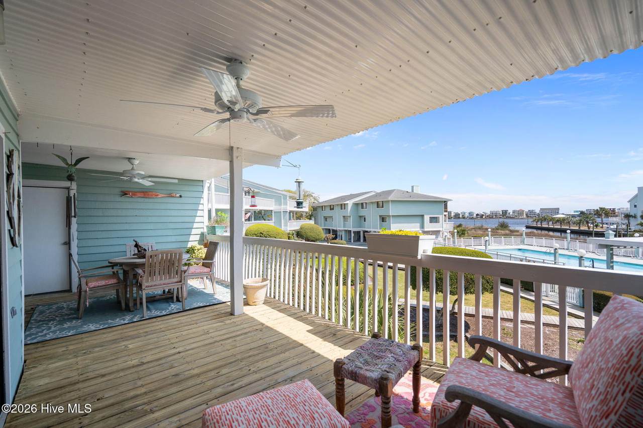 109 Teakwood Drive - Photo 1