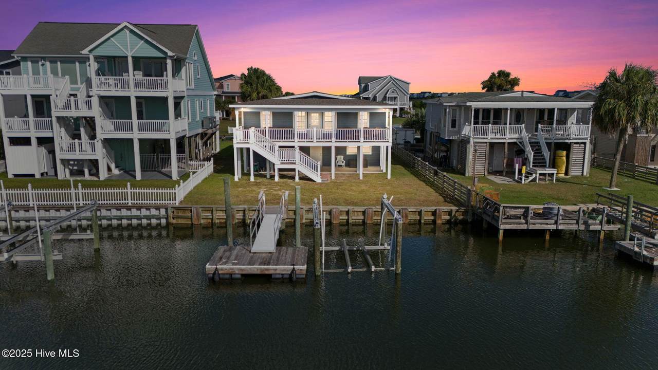 139 Swordfish Drive - Photo 1