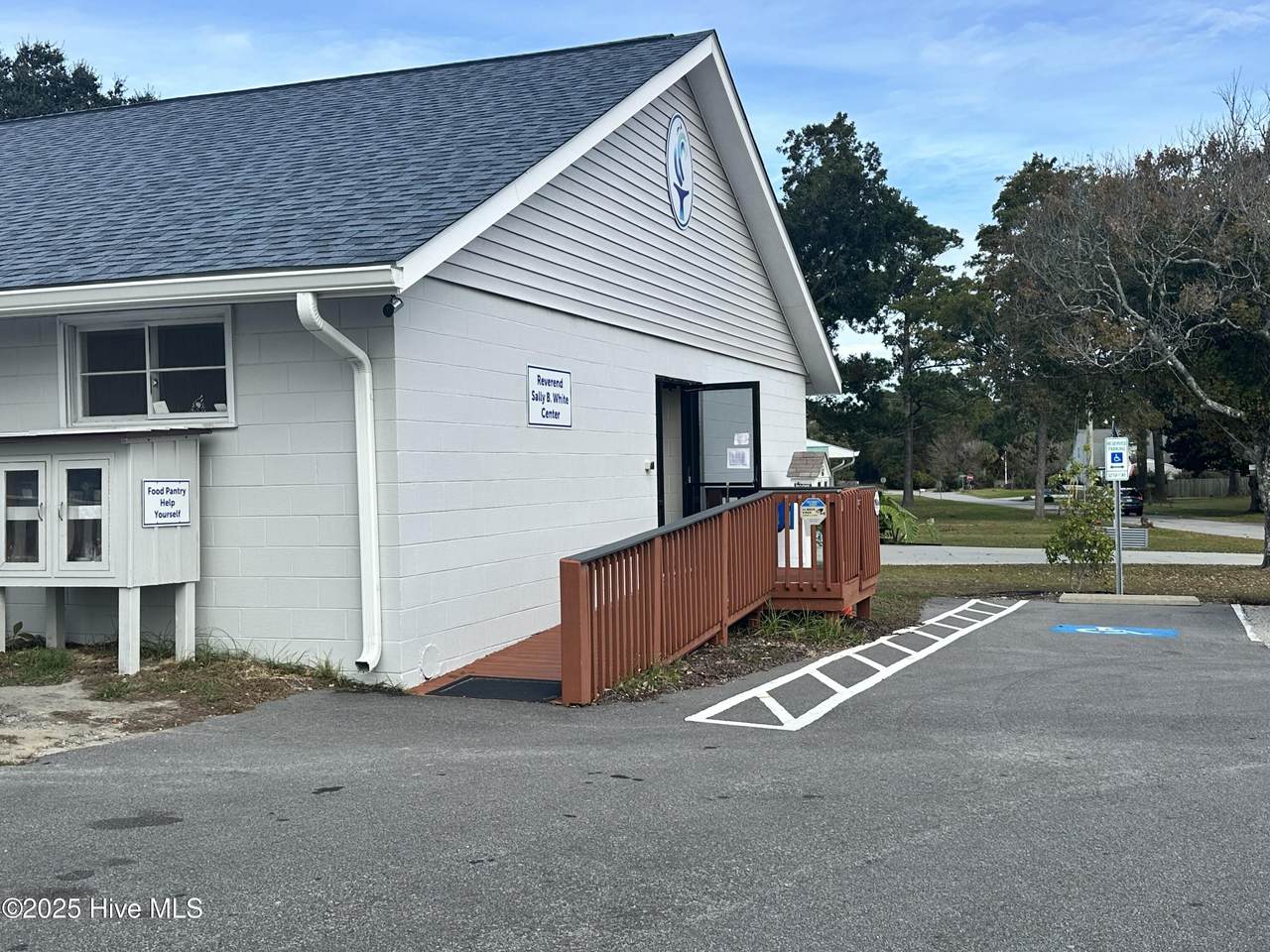2900 Bridges Street - Photo 1