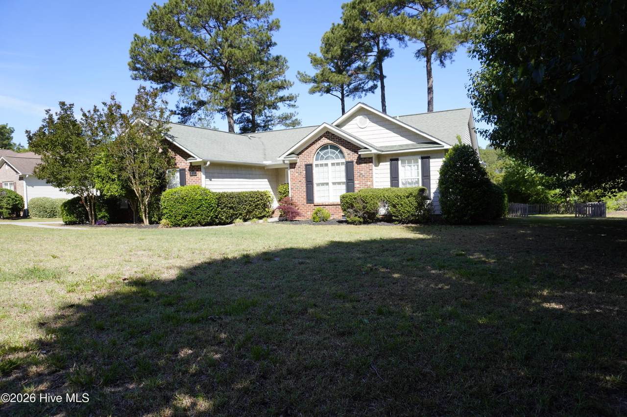 170 Russet Court - Photo 1