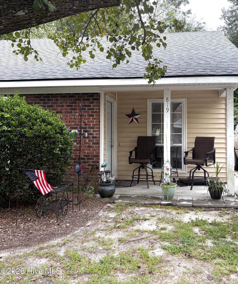 819 Varsity Drive - Photo 1
