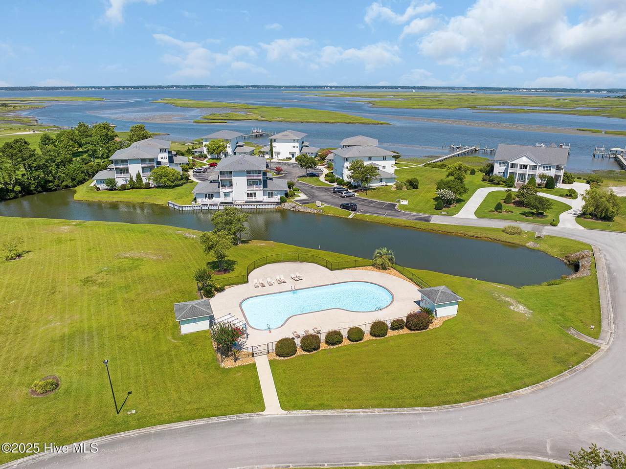 800 Country Club Road - Photo 1