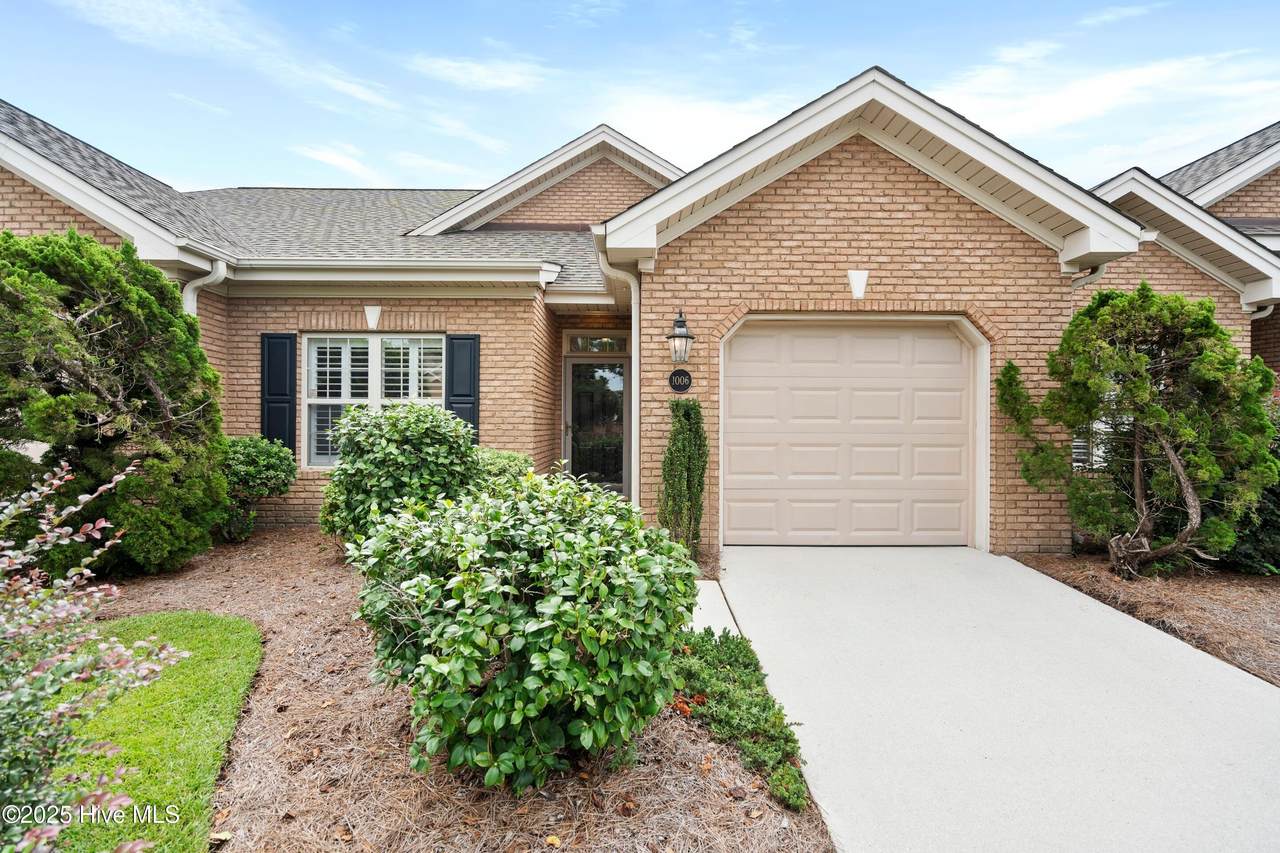 1006 Ryans Court - Photo 1