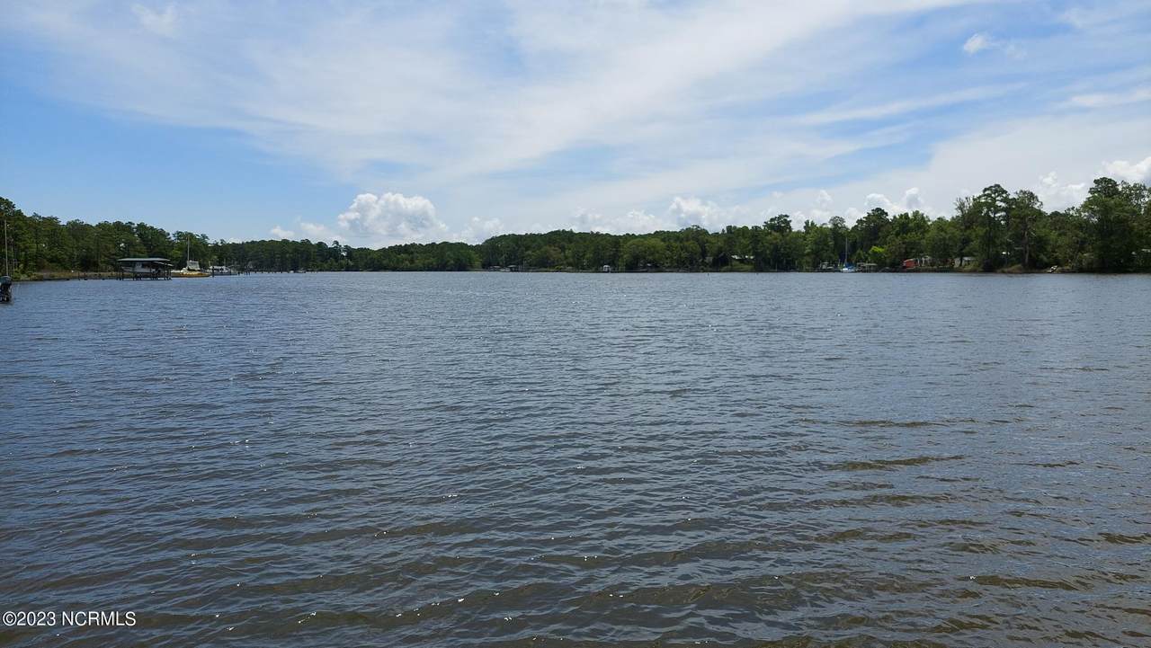 22 Shore Drive - Photo 1