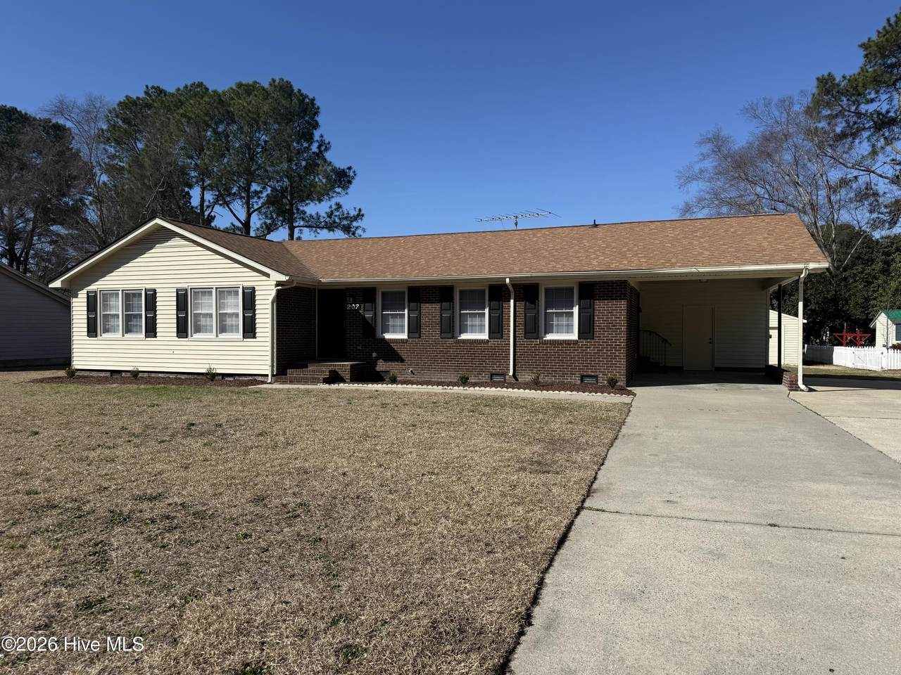 207 Avalon Lane - Photo 1