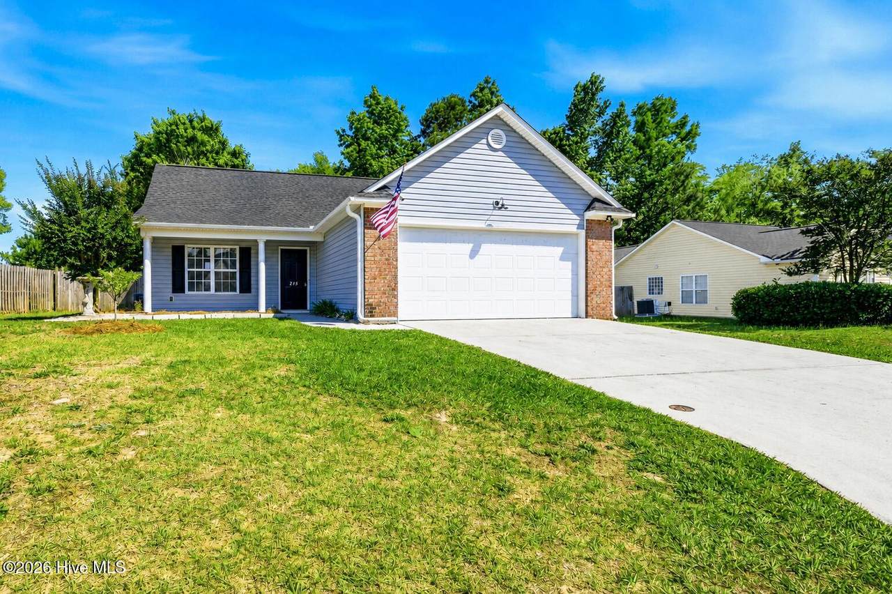 215 Gardenview Court - Photo 1