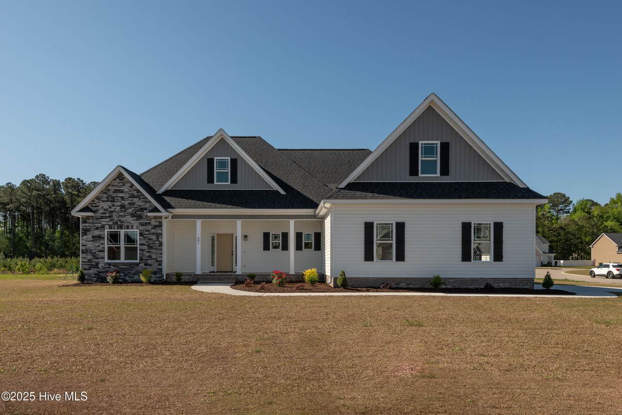 601 Megan Drive - Photo 1